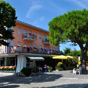 https://albergo-rosa.hotelinveneto.com