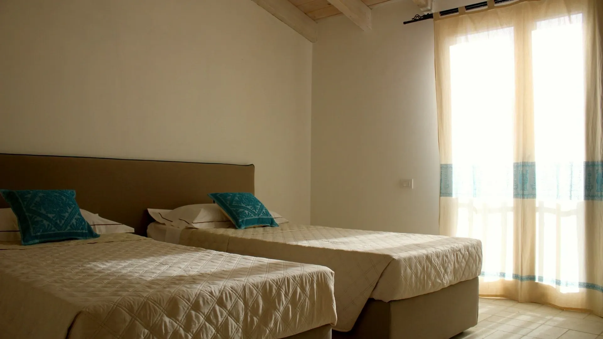 **** Aparthotel Allegroitalia Porto Cervo Liscia di Vacca Italy